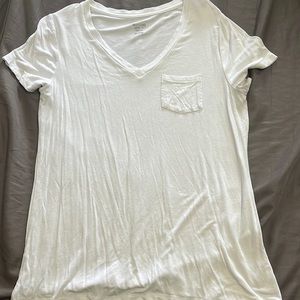 White T. Size large.
